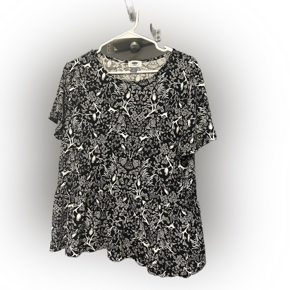 Old Navy printed shirt - size L